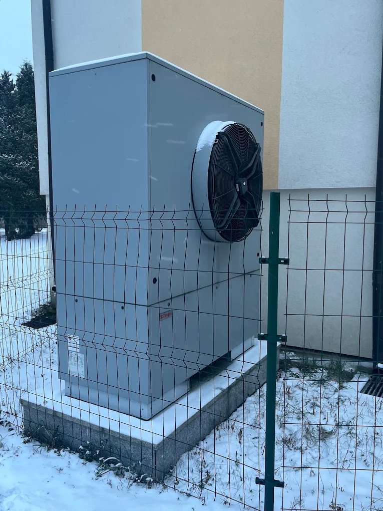 Agregat chłodniczy — instalacja zewnętrzna